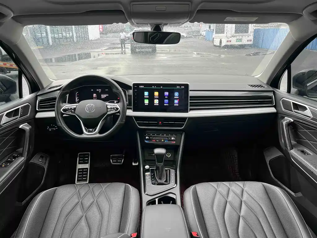 Volkswagen Tiguan L 2022