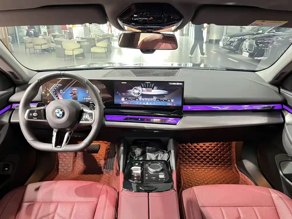 BMW 5 Series 2025