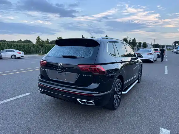 Volkswagen Tiguan L 2021