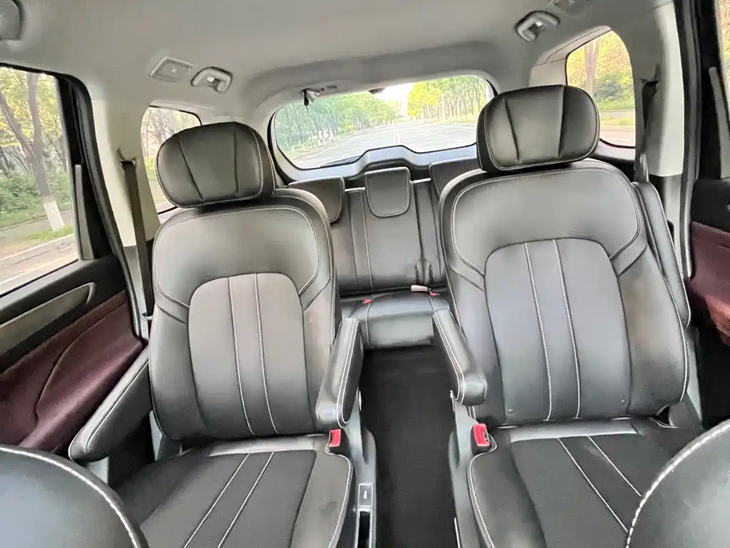 GAC Motor Trumpchi M6 2023 — фото 14