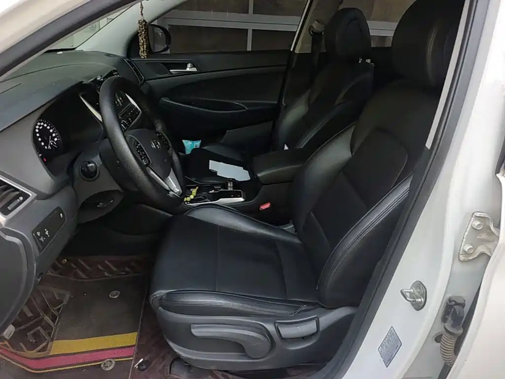 Hyundai Tucson 2015 — фото 20