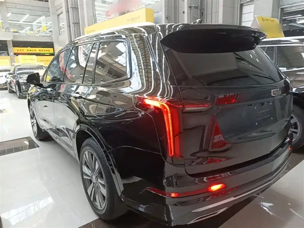 Cadillac XT6 2020 — фото 5
