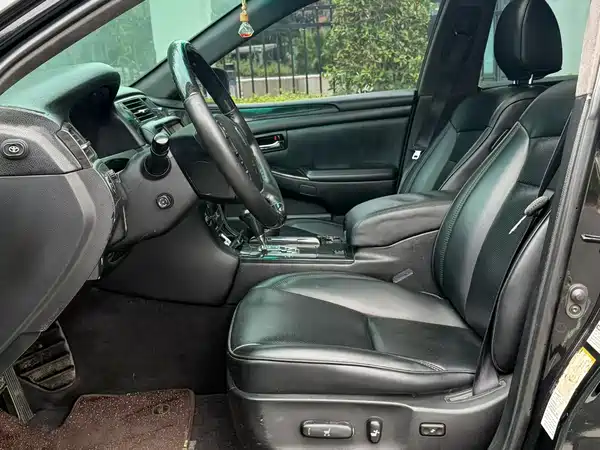 Toyota Crown 2005