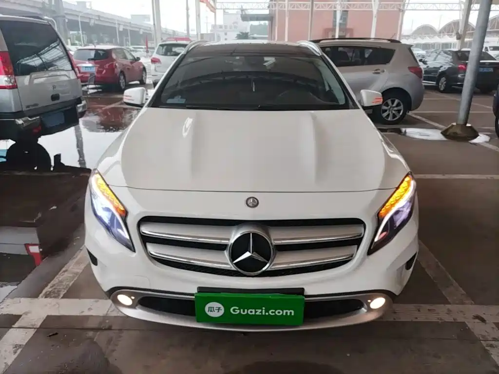 Mercedes-Benz GLA 2016
