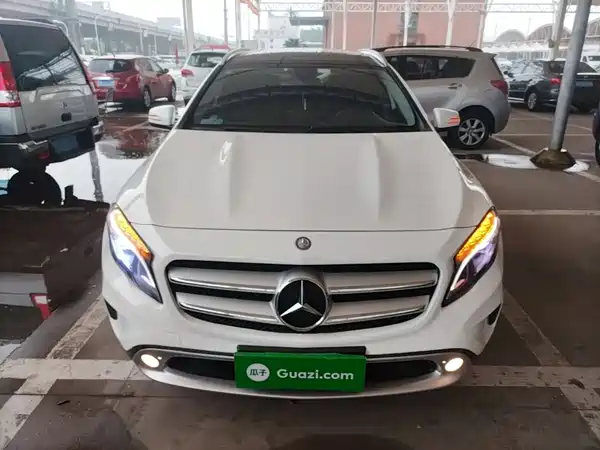 Mercedes-Benz GLA 2016