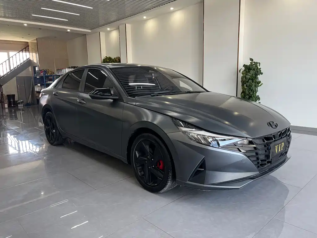 Hyundai Elantra 2023