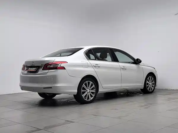 Peugeot 408 2014