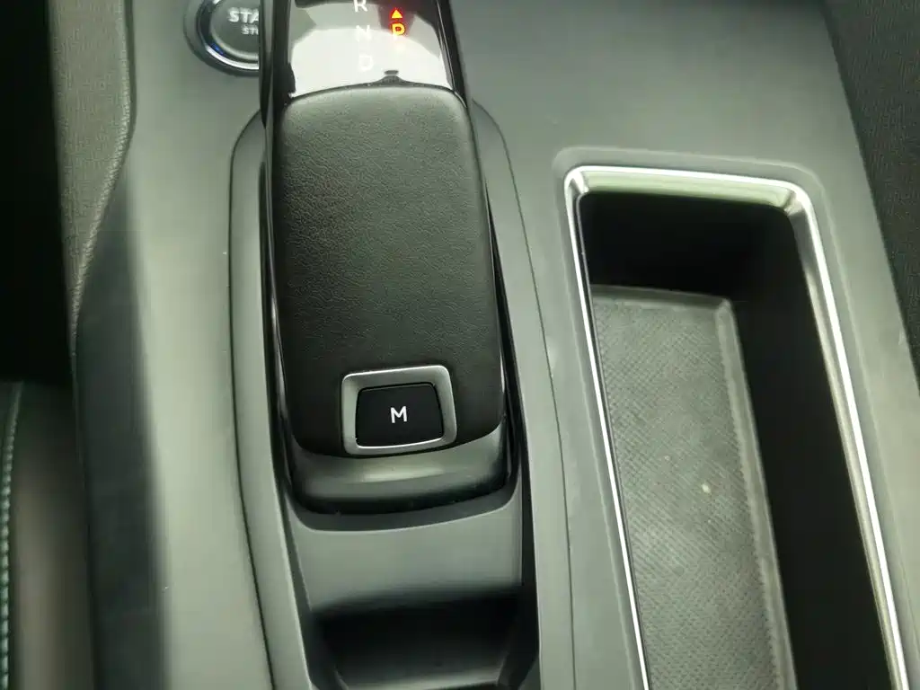 Peugeot 4008 2021 — фото 13