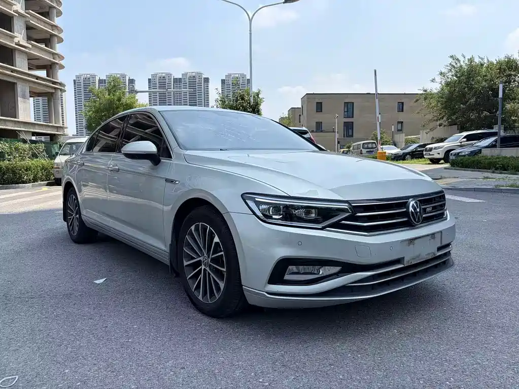 Volkswagen Magotan 2021