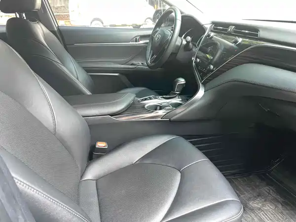 Toyota Camry 2021