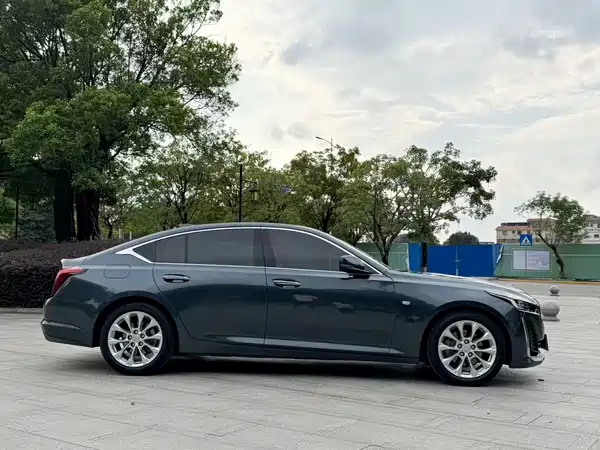 Cadillac CT5 2022