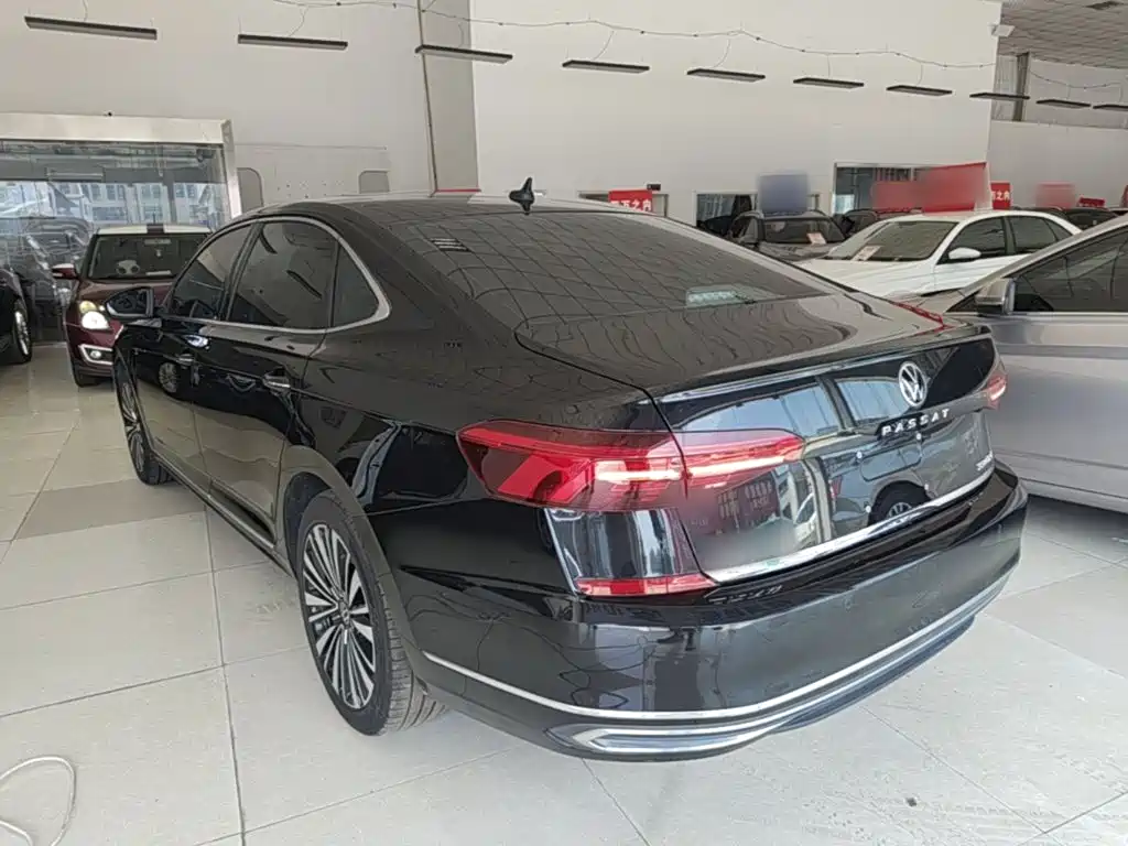 Volkswagen Passat 2021