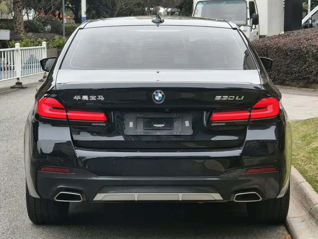 BMW 5 Series 2023