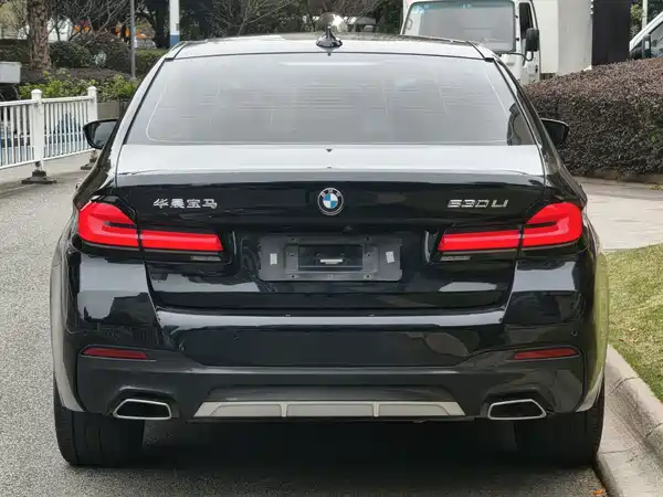 BMW 5 Series 2023