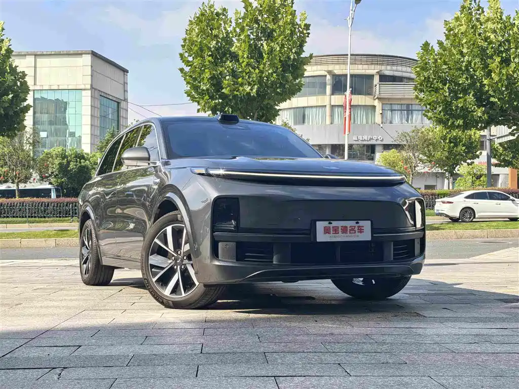 Li Auto Li L8 2023