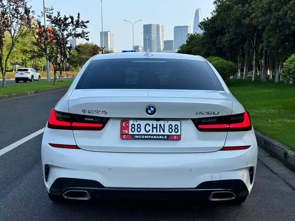 BMW 3 Series 2022 — фото 10