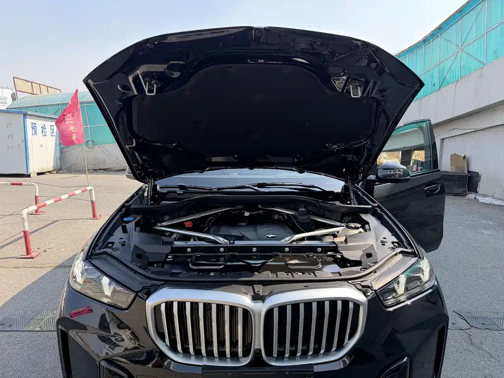 BMW X5 2025 — фото 18