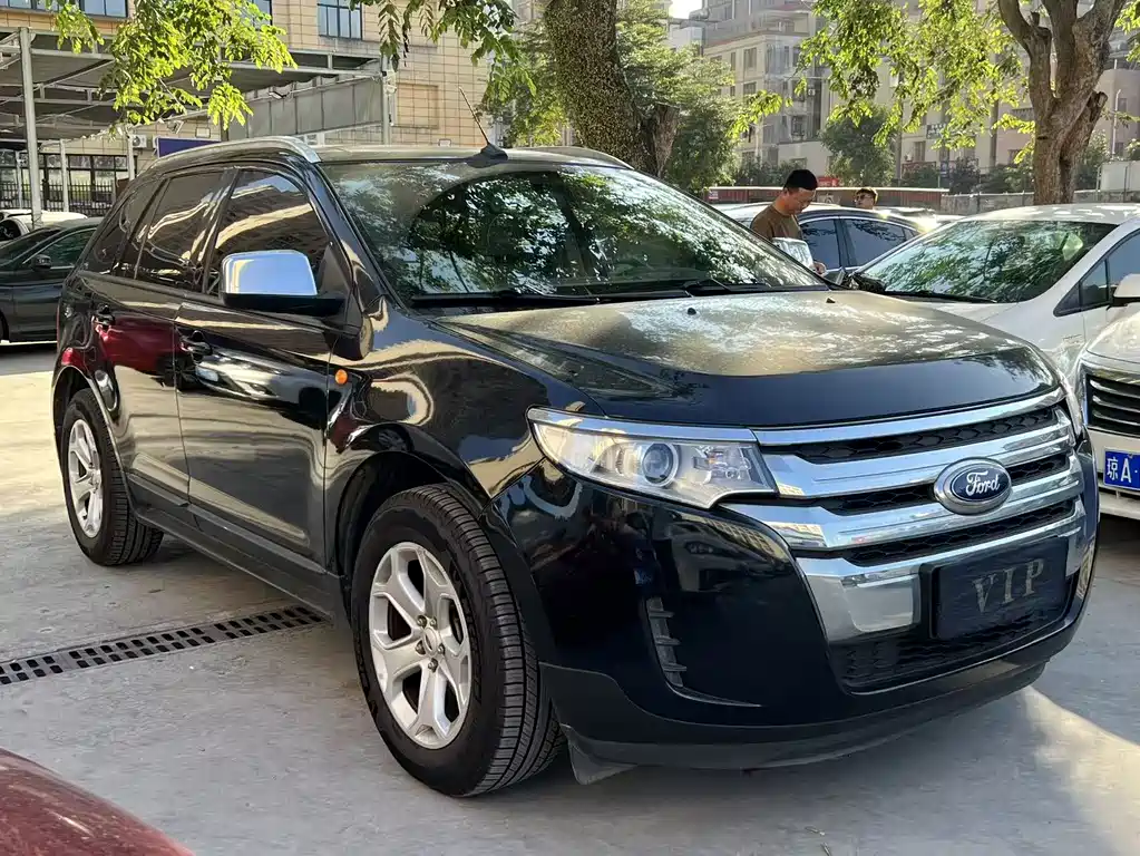 Ford Edge 2015 — фото 12