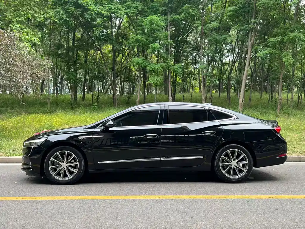 Buick LaCrosse 2022 — фото 10