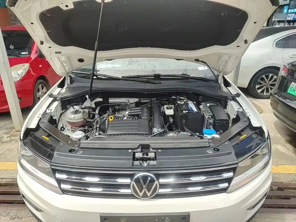 Volkswagen Tiguan L 2021 — фото 20