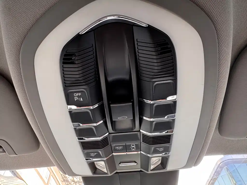 Porsche Panamera 2015 — фото 15