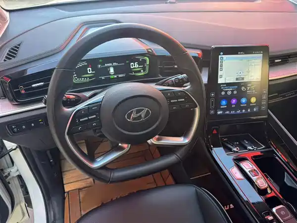 Hyundai Custin 2021