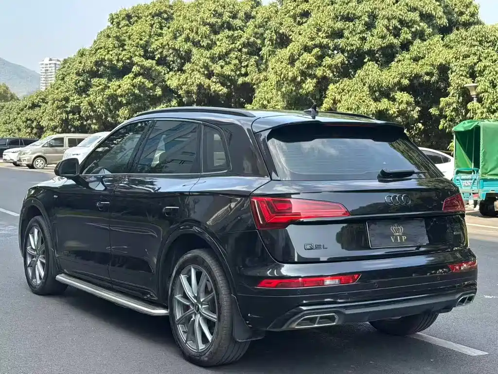 Audi Q5L 2022 — фото 7