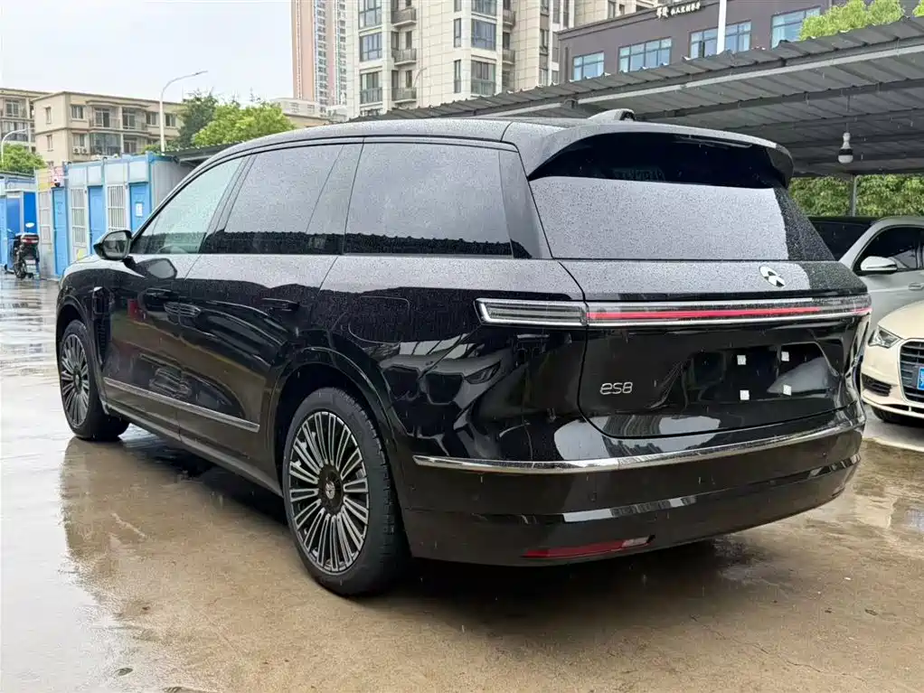 NIO ES8 2026