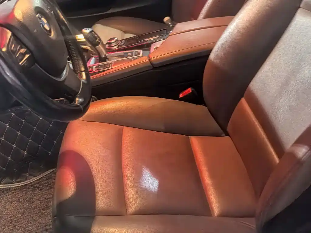 BMW 5 Series 2016 — фото 10