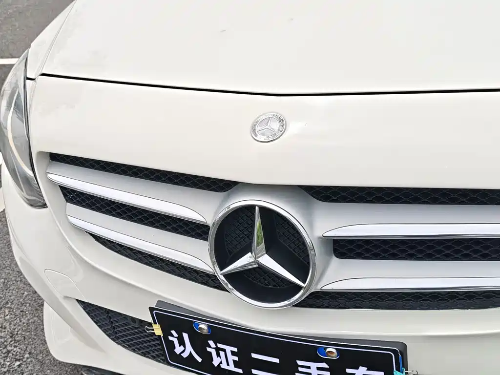 Mercedes-Benz B-Class 2017 — фото 17