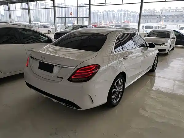 Mercedes-Benz C-Class 2017