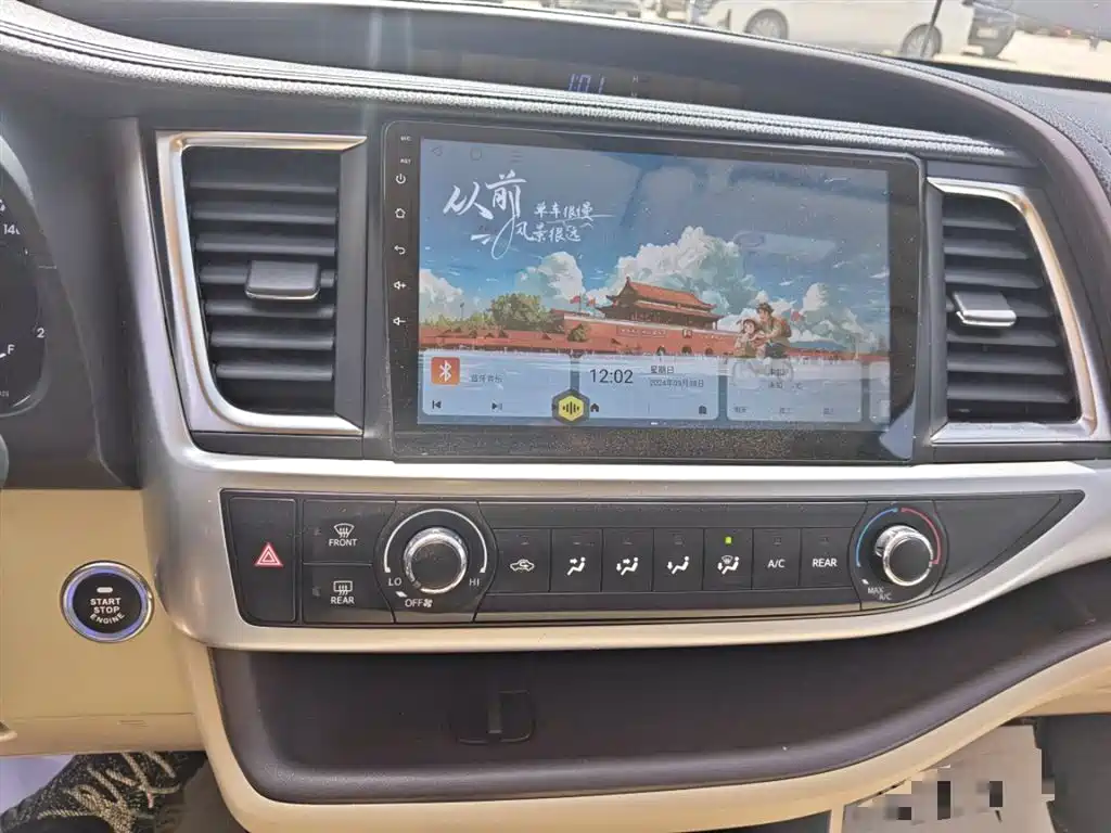 Toyota Highlander 2018 — фото 13