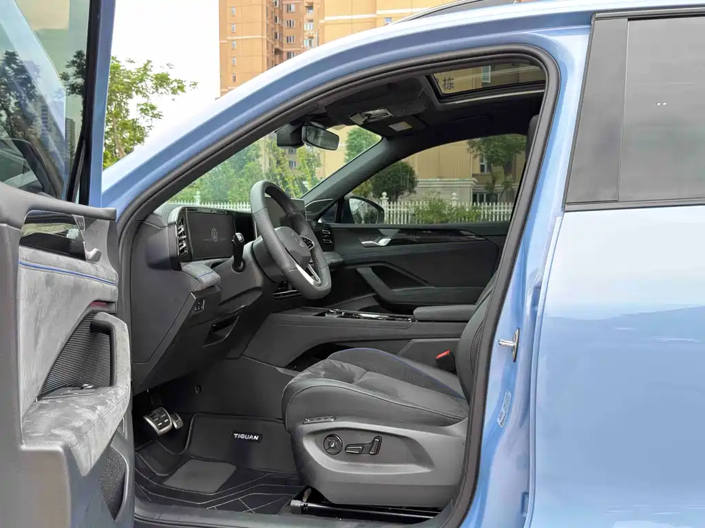 Volkswagen Tiguan L 2025