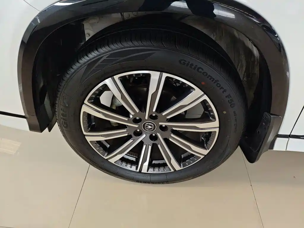 Changan CS75PLUS 2024 — фото 25