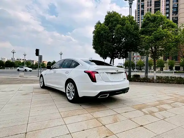 Cadillac CT5 2023