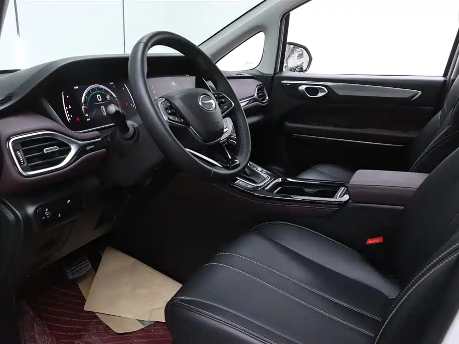GAC Motor Trumpchi M6 2025 — фото 14
