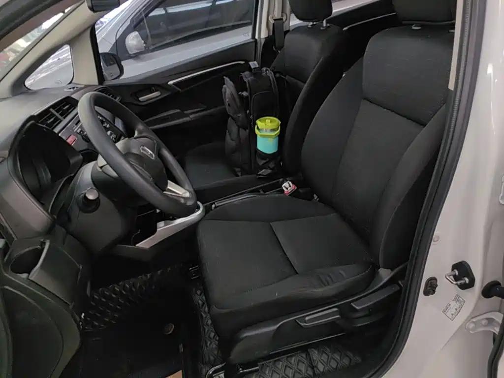 Honda Fit 2017 — фото 15