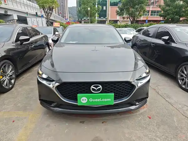 Mazda 3 Axela 2021