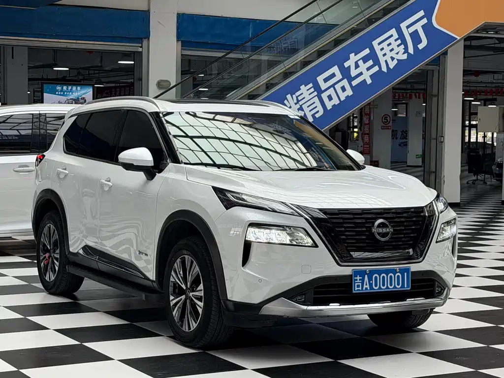Nissan X-Trail 2023 — фото 3
