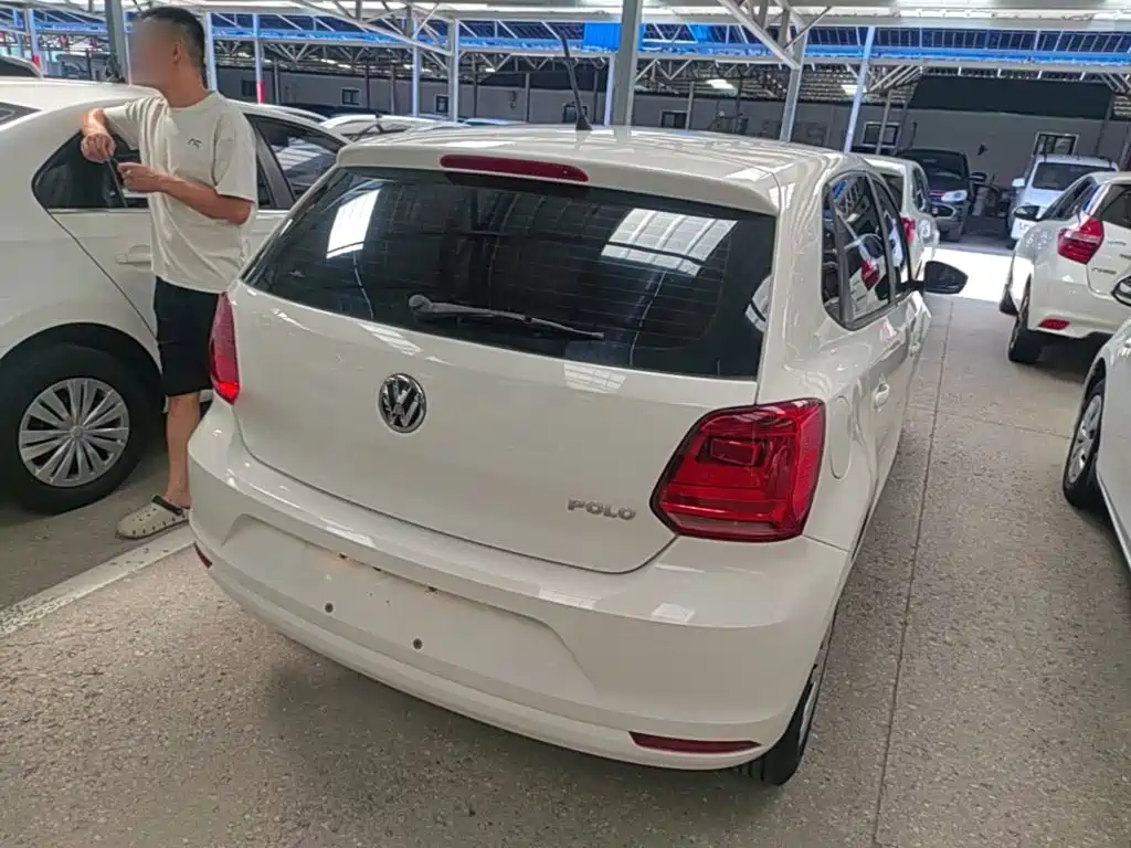 Volkswagen Polo 2015