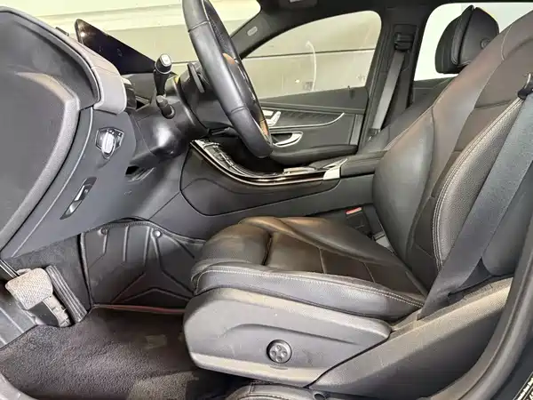 Mercedes-Benz EQC 2021