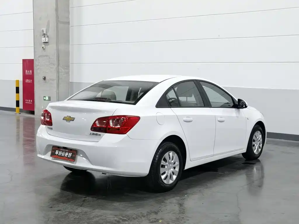 Chevrolet Cruze 2015 — фото 2