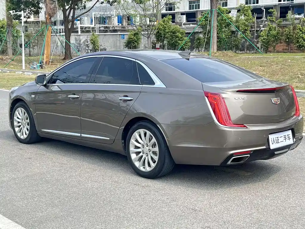Cadillac XTS 2018 — фото 25