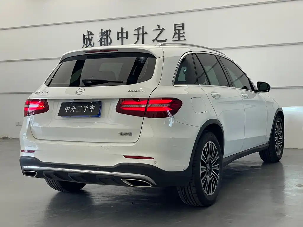 Mercedes-Benz GLC 2018 — фото 14