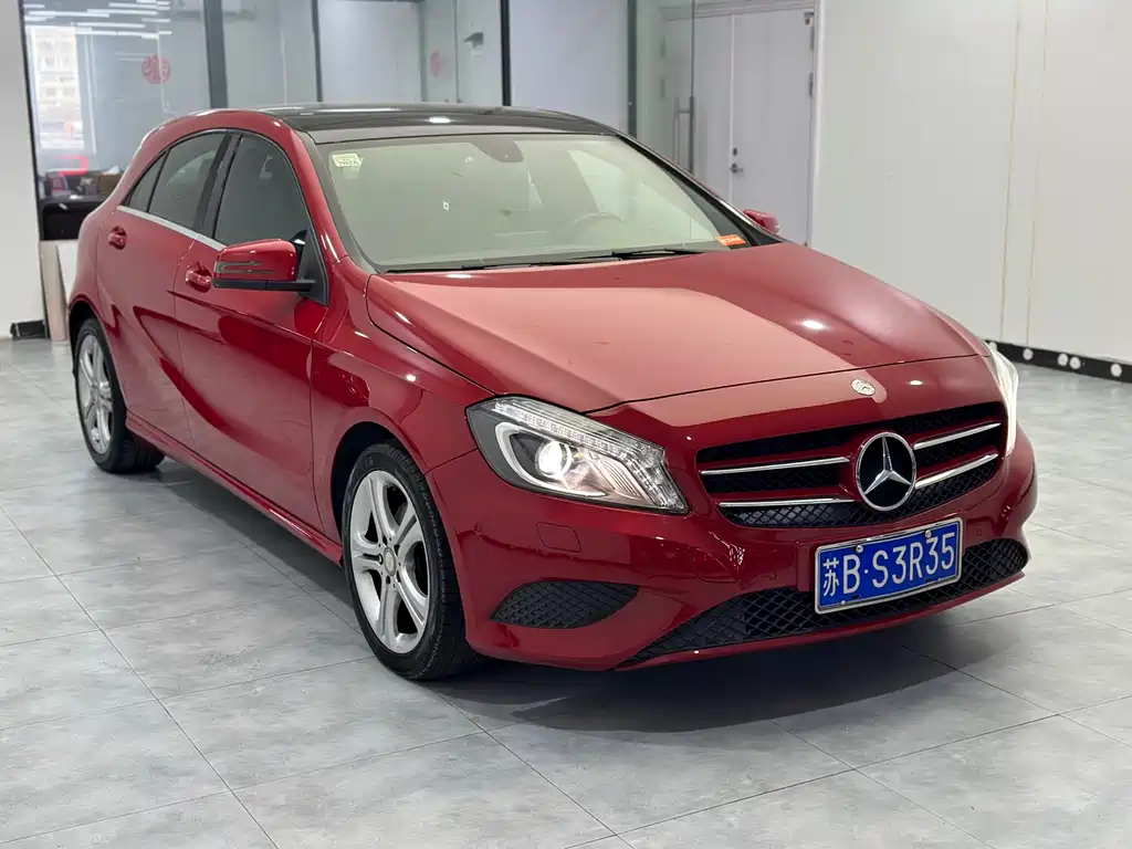 Mercedes-Benz A-Class 2016 — фото 3