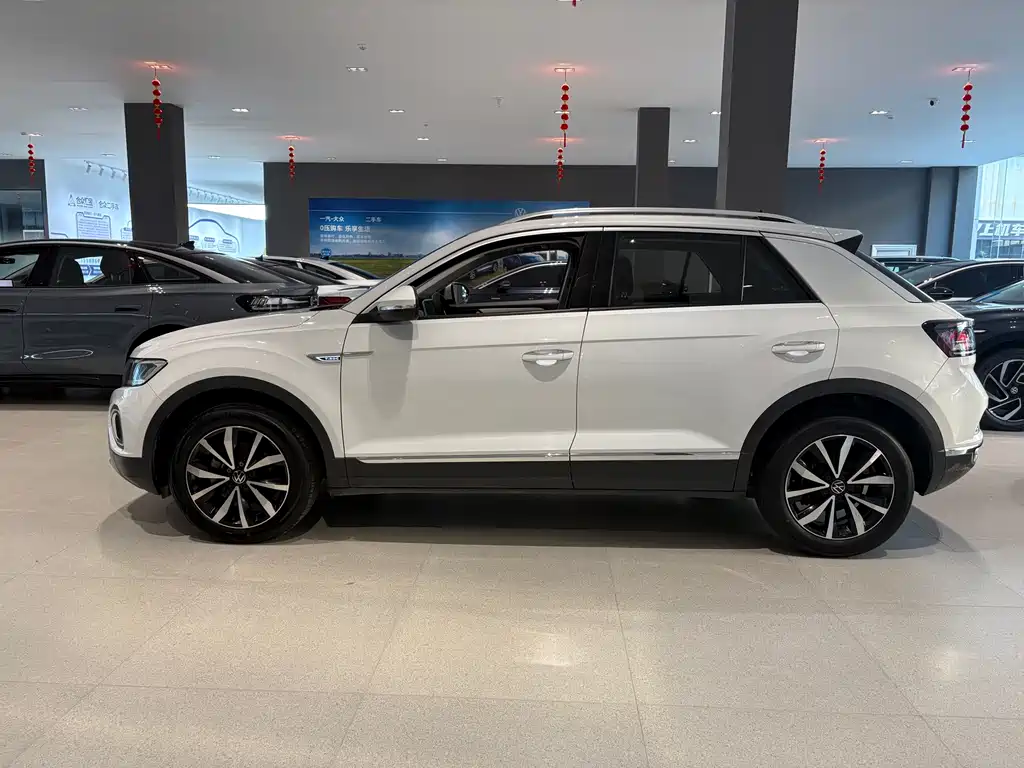 Volkswagen T-Roc 2024 — фото 5