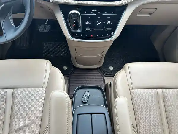 Buick GL8 2020