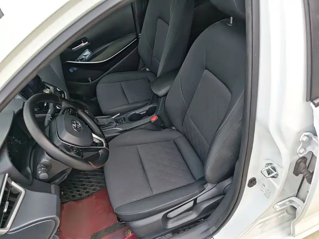 Toyota Corolla 2023 — фото 15