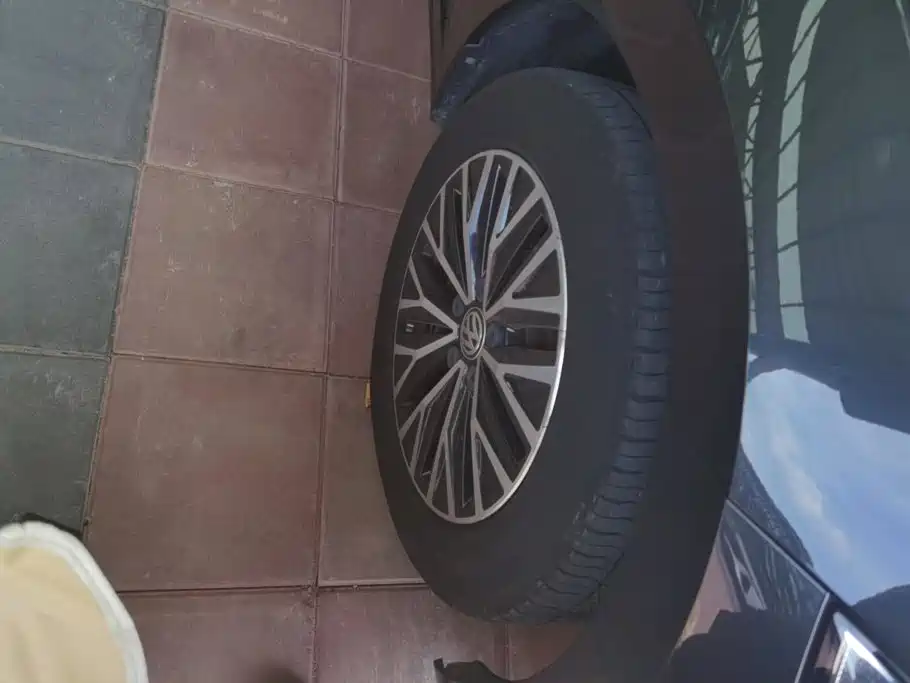 Volkswagen Sagitar 2021
