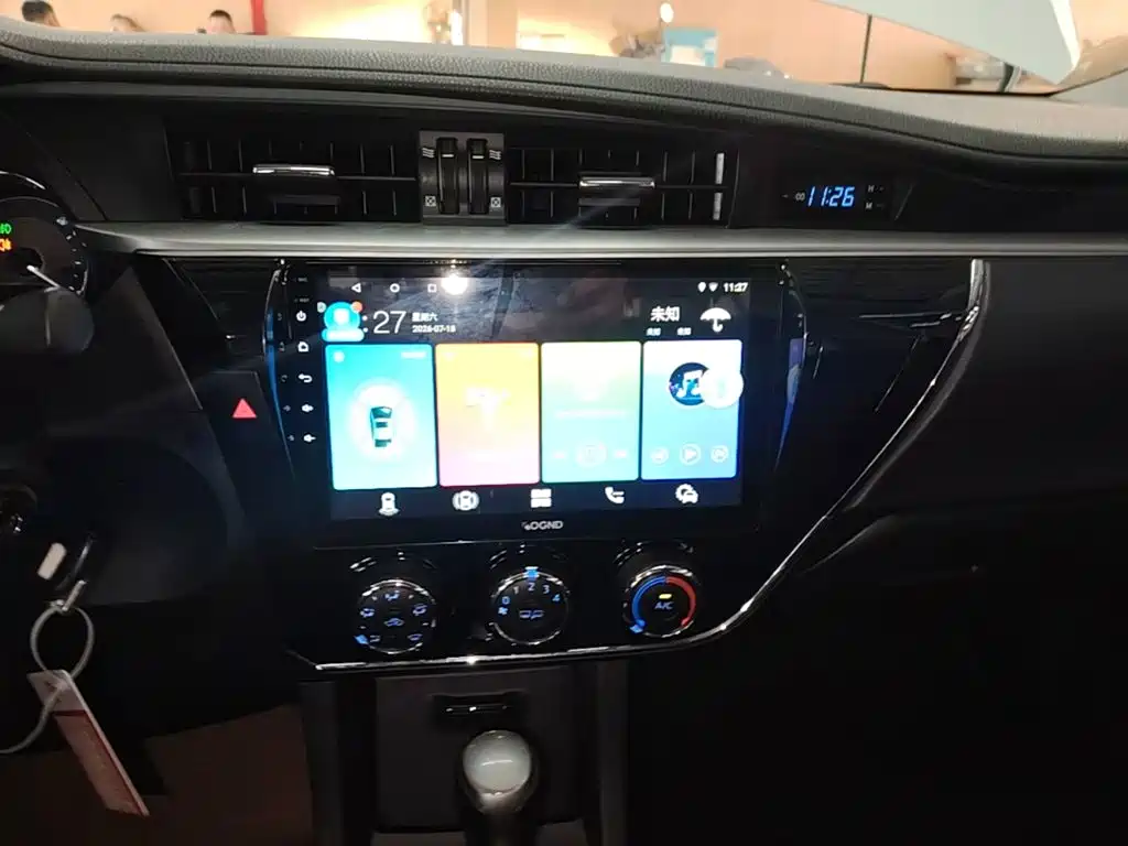 Toyota Corolla 2017 — фото 13